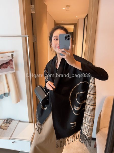 2022 new fashion wool high-end scarves long fall and winter cashmere scarf warm women's fashion cape channel wraps, Blue;gray
2022 new fashion wool high-end scarves long fall and winter cashmere scarf warm women's fashion cape channel wraps, Blue;gray