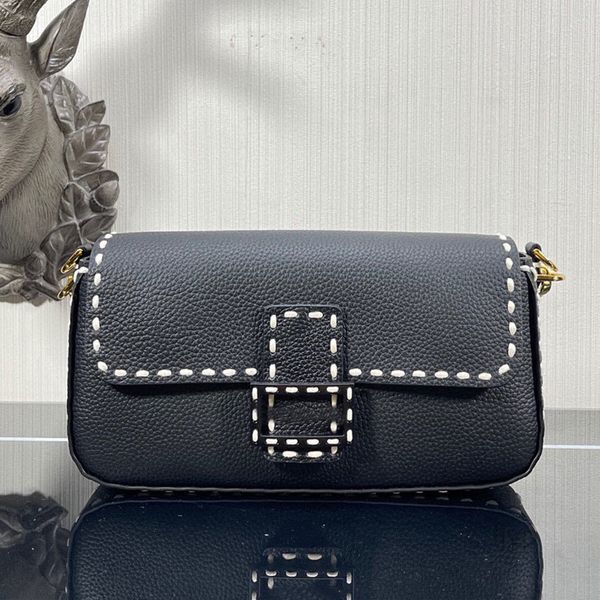 evening bags classic baguette bag tote purse fashion women shoulder bags cross body handbags leather hand stitching thread letter hasp cross
evening bags classic baguette bag tote purse fashion women shoulder bags cross body handbags leather hand stitching thread letter hasp cross