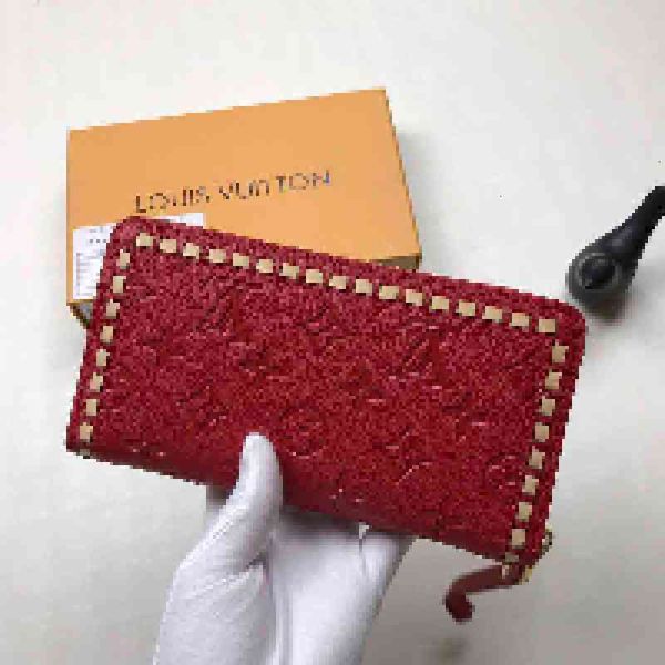wallets brazza luxury newspaper design clutch leather m64869 men women's wallet purse pochette voyage real zippy zipper vertical wall, Red;black
wallets brazza luxury newspaper design clutch leather m64869 men women's wallet purse pochette voyage real zippy zipper vertical wall, Red;black
