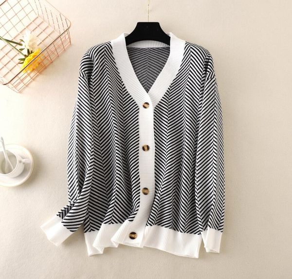 women's sweaters fashion plaid short cardigan v neck knitted coat female autumn winter casual vintag knitwear, White;black
women's sweaters fashion plaid short cardigan v neck knitted coat female autumn winter casual vintag knitwear, White;black