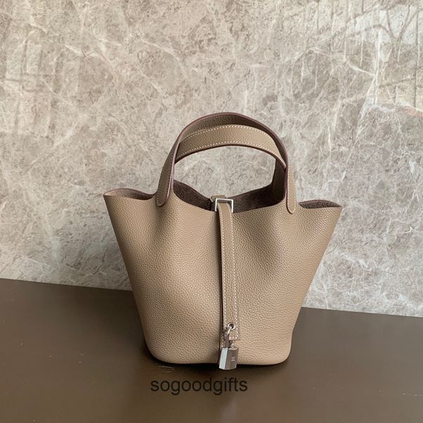 women's designer bags picotin lock herme handbags tote bag vegetable basket bag 18cm22 windbreaker grey gold and silver button hand sew
women's designer bags picotin lock herme handbags tote bag vegetable basket bag 18cm22 windbreaker grey gold and silver button hand sew