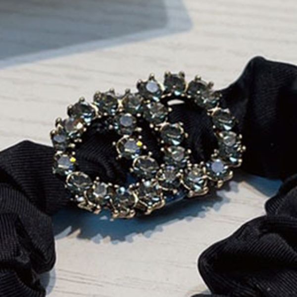 pony tails holder jewelry fashion rubber string decoration designer for women black letter c with box give girlfriend gift luxury 22092204cz, Golden;silver
pony tails holder jewelry fashion rubber string decoration designer for women black letter c with box give girlfriend gift luxury 22092204cz, Golden;silver