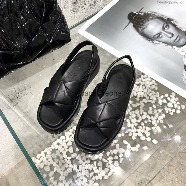 women slip-on platform casual sandals shallow sport sandalias mujer summer shoes black white flat chaussures femme
women slip-on platform casual sandals shallow sport sandalias mujer summer shoes black white flat chaussures femme