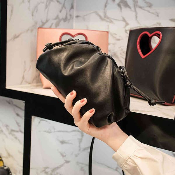handbags venetas designer bottegas cloud bag leather womens 2022 trend dumpling bag single shoulder messenger cow leather am ashigo same wom
handbags venetas designer bottegas cloud bag leather womens 2022 trend dumpling bag single shoulder messenger cow leather am ashigo same wom