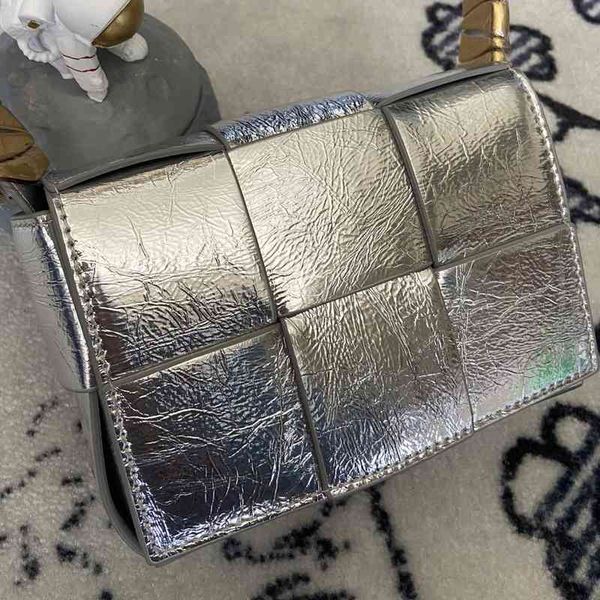 shoulder bag women crossbody bottage venates backpack purse handbags seam leather ladies metal chain classic woven messenger bag luxurys des
shoulder bag women crossbody bottage venates backpack purse handbags seam leather ladies metal chain classic woven messenger bag luxurys des