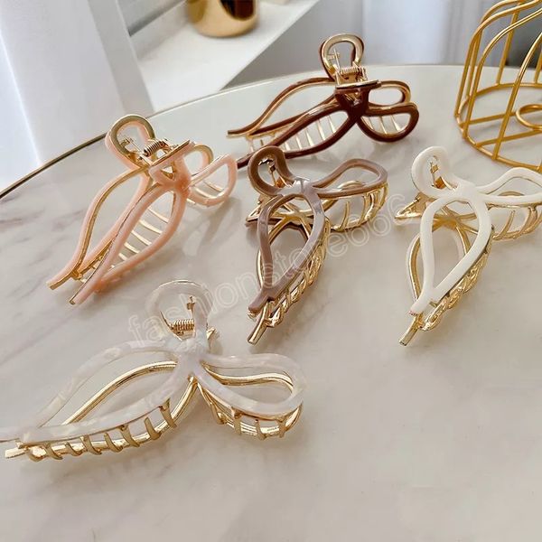 korean clamps creative design 9.7cm large bow solid color hair claw clips for temperament girls metal acetic acid clip, Slivery;golden
korean clamps creative design 9.7cm large bow solid color hair claw clips for temperament girls metal acetic acid clip, Slivery;golden