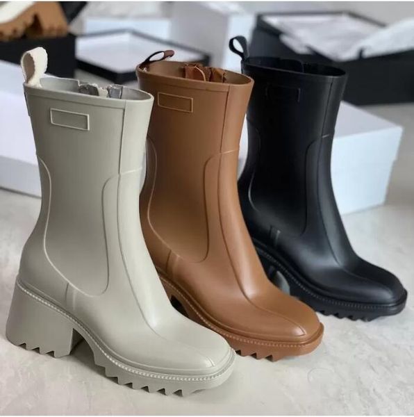women betty boots pvc rubber beeled platform fur knee-high tall rain boot black waterproof welly shoes outdoor rainshoes high heels
women betty boots pvc rubber beeled platform fur knee-high tall rain boot black waterproof welly shoes outdoor rainshoes high heels