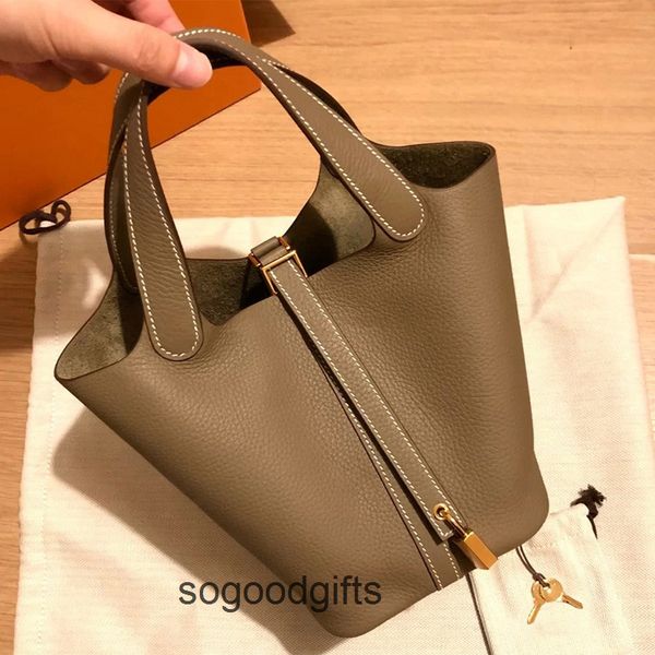 women's designer bags picotin lock herme handbags tote bag first layer cowhide fashion vegetable basket bag 2022 women's niche han
women's designer bags picotin lock herme handbags tote bag first layer cowhide fashion vegetable basket bag 2022 women's niche han