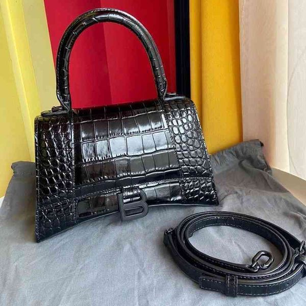 bags designer fashion bbalencaigass handbags version bag high family hourglass female leather crocodile 2022 small square
bags designer fashion bbalencaigass handbags version bag high family hourglass female leather crocodile 2022 small square