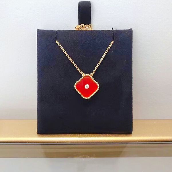 designer ladies necklace 18k gold clover pendant pearl shell girl valentine's day christmas gift 316l stainless steel jewelry factory w, Silver
designer ladies necklace 18k gold clover pendant pearl shell girl valentine's day christmas gift 316l stainless steel jewelry factory w, Silver