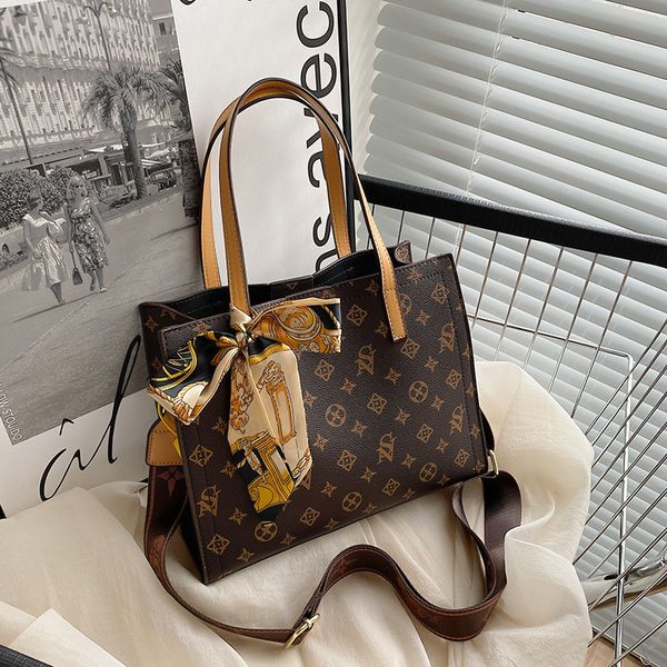 women's bag premium large capacity tote bag texture versatile temperament fashion shoulder bags
women's bag premium large capacity tote bag texture versatile temperament fashion shoulder bags