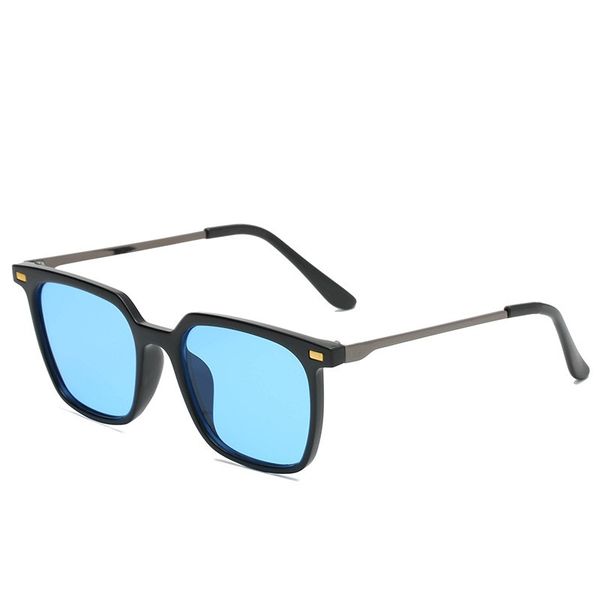 2022 sunglasses square korean version of the fashion marine sheet rice nail men and women ins retro eyeglasses designer color matching drivi, White;black
2022 sunglasses square korean version of the fashion marine sheet rice nail men and women ins retro eyeglasses designer color matching drivi, White;black