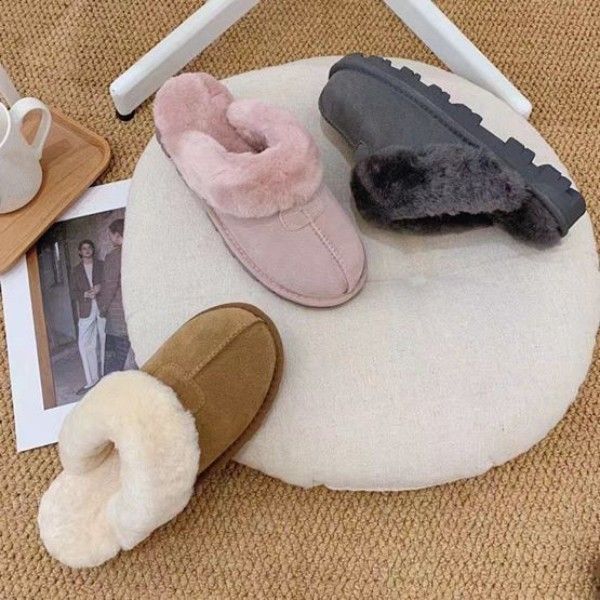 designer classic snow boots ladies slippers warm casual indoor pajamas party wear non-slip cotton slippers women shoe size 35-40, Black
designer classic snow boots ladies slippers warm casual indoor pajamas party wear non-slip cotton slippers women shoe size 35-40, Black