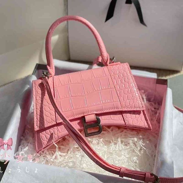 balencigas bags hourglass correct women luxurys handbag spring crocodile cherry blossom pink mini portable one shoulder messenger luxurys
balencigas bags hourglass correct women luxurys handbag spring crocodile cherry blossom pink mini portable one shoulder messenger luxurys