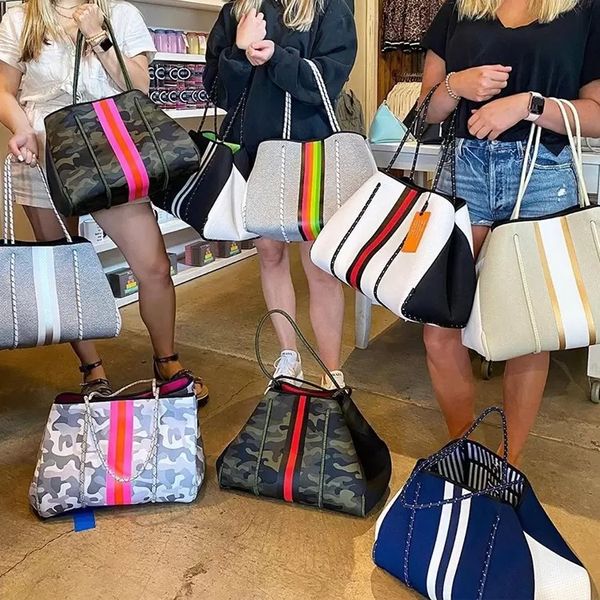 selling neoprene tote bag large capacity women beach bag ladies handbag with small purse travel shopping bags
selling neoprene tote bag large capacity women beach bag ladies handbag with small purse travel shopping bags