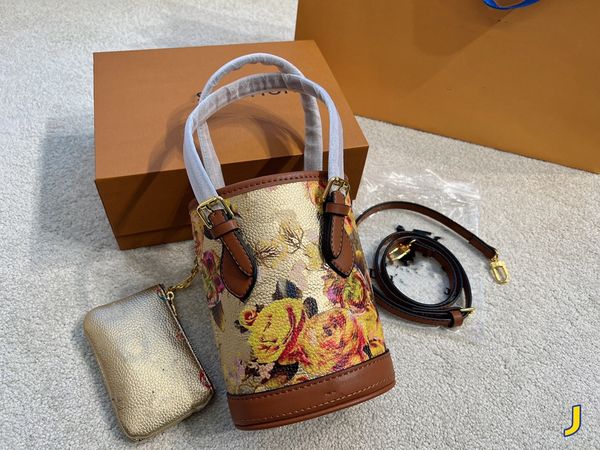 2022 designer designed shoulder bag women's mini flower pattern bucket bag delivery box
2022 designer designed shoulder bag women's mini flower pattern bucket bag delivery box