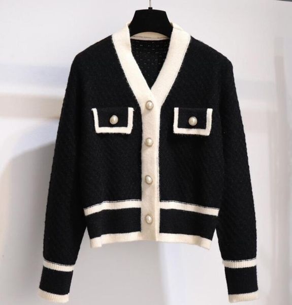 women's sweaters cardigan knitted women v neck 2022 long sleeve fashion casual designer, White;black
women's sweaters cardigan knitted women v neck 2022 long sleeve fashion casual designer, White;black