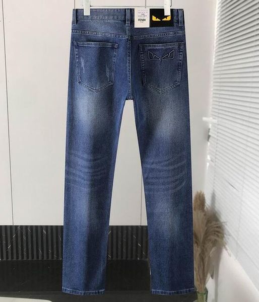 realfine jeans 5a bug eyes regular slim fit comfort denim jean pants for men size 29-42 2022.9.19, Blue
realfine jeans 5a bug eyes regular slim fit comfort denim jean pants for men size 29-42 2022.9.19, Blue