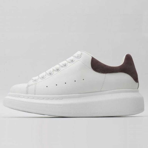 2022 plate-forme sneakers womens casual shoes designer leather lace up fashion platform white black mens luxury velvet suede 35-45 men
2022 plate-forme sneakers womens casual shoes designer leather lace up fashion platform white black mens luxury velvet suede 35-45 men