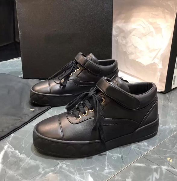 women ankle boots flat boots black lambskin leather sneaker low lace-up designer ladis rubber sole
women ankle boots flat boots black lambskin leather sneaker low lace-up designer ladis rubber sole