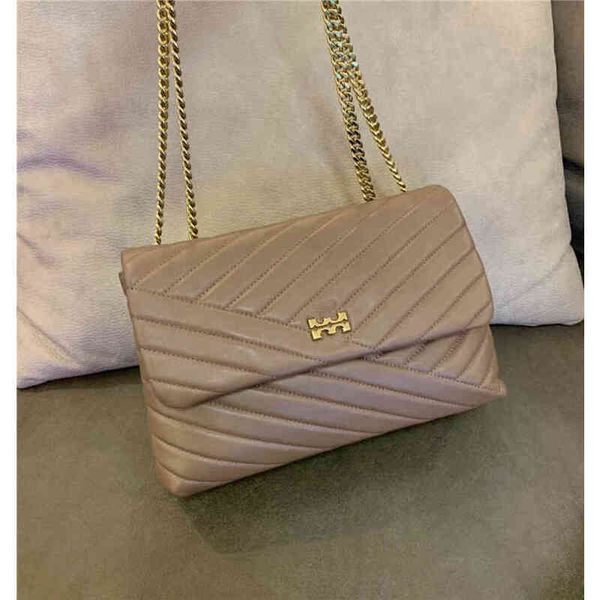 fashion bags torysburchs designer handbags women's bag 2022 sheepskin lingge small fragrance single shoulder messenger portable chain e
fashion bags torysburchs designer handbags women's bag 2022 sheepskin lingge small fragrance single shoulder messenger portable chain e