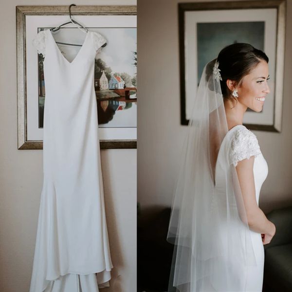 mermaid wedding dresses appliqued v neck cap sleeve backless sweep train satin bridal gowns custom made beaded country wedding dress, White
mermaid wedding dresses appliqued v neck cap sleeve backless sweep train satin bridal gowns custom made beaded country wedding dress, White