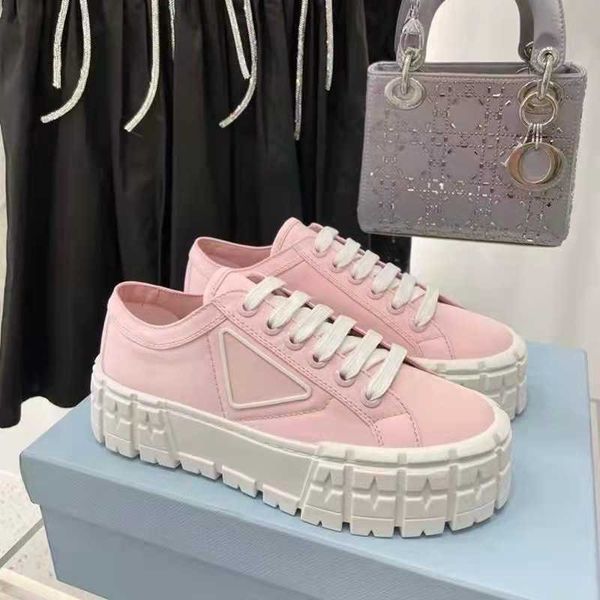 trainers running shoes sport thick bottom biscuit new triangular small white in spring leisure breathable women run 220923
trainers running shoes sport thick bottom biscuit new triangular small white in spring leisure breathable women run 220923