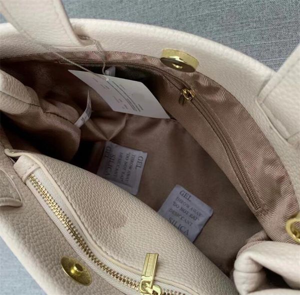 pra da bag pra designer bags handbags totes women shoulder crossbody bag luxurys on the go pu chain totes triangle sign hobo wallet fashion
pra da bag pra designer bags handbags totes women shoulder crossbody bag luxurys on the go pu chain totes triangle sign hobo wallet fashion