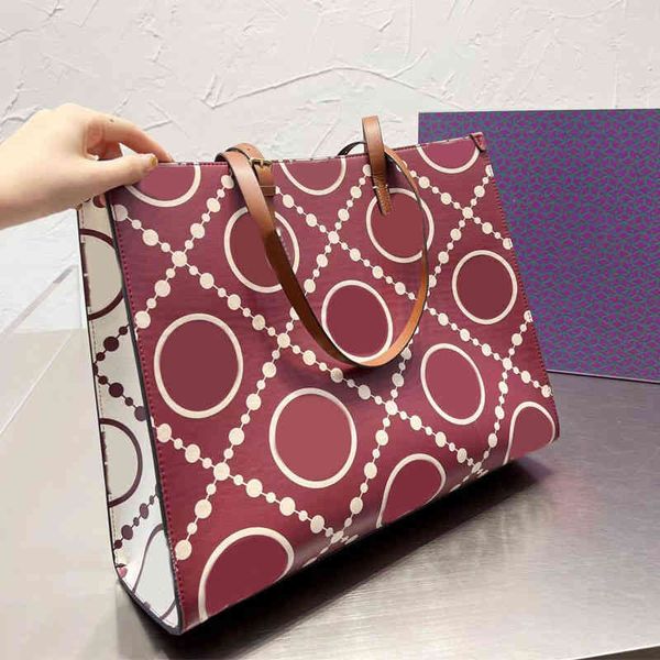 designer luxury women the tote bag fashion versatile handbags shoulder crossbody bags purse tories totes large capacity saddle wallets 7a hb
designer luxury women the tote bag fashion versatile handbags shoulder crossbody bags purse tories totes large capacity saddle wallets 7a hb
