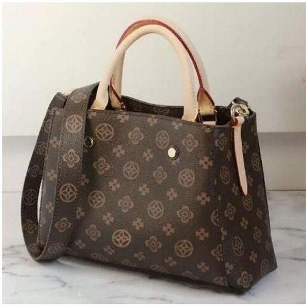 designers luxury handbags ladies bags 2022 new fashion presbyopia mom one shoulder messenger bag versatile large capacity
designers luxury handbags ladies bags 2022 new fashion presbyopia mom one shoulder messenger bag versatile large capacity