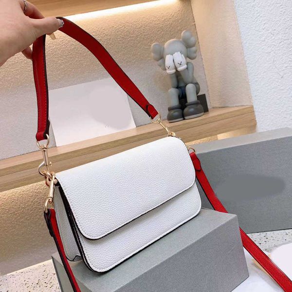 shoulder bags crossbody bags women totes cherry baguette leather designer handbags messenger bags purses ladies wallets with 2 straps 220625
shoulder bags crossbody bags women totes cherry baguette leather designer handbags messenger bags purses ladies wallets with 2 straps 220625