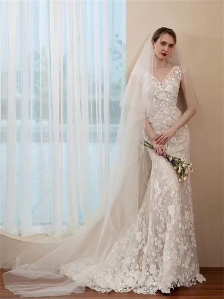 mermaid wedding dress v-neck lace hand-embroidered hip-wrap ld8032, White