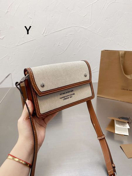 2022 luxury designer bag brand fashion shoulder chains bags handbags women letter purse phone package wallet lady cross body totes the lates
2022 luxury designer bag brand fashion shoulder chains bags handbags women letter purse phone package wallet lady cross body totes the lates