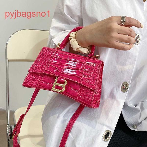 hourglass bag balencig shoulder bags online shop 2022 spring and summer new single messenger portable women's vpqu
hourglass bag balencig shoulder bags online shop 2022 spring and summer new single messenger portable women's vpqu