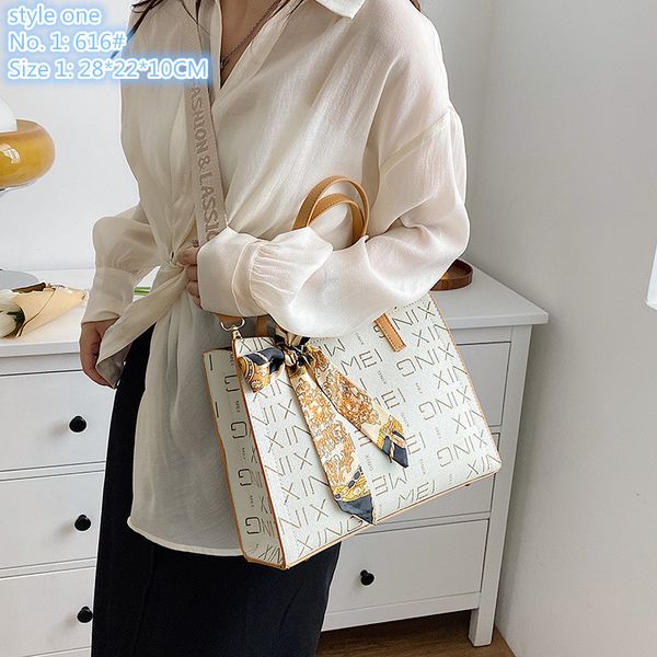 factory direct shoulder bag elegant geometric printing retro handbag sweet little fresh ribbon bow fashion handbags street trend contrast le, Black;red
factory direct shoulder bag elegant geometric printing retro handbag sweet little fresh ribbon bow fashion handbags street trend contrast le, Black;red