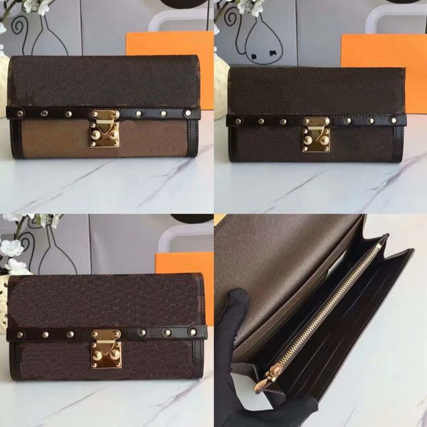 luxury designer woman wallet serial number highquality purse cash card holder flower fashion classic men, Red;black
luxury designer woman wallet serial number highquality purse cash card holder flower fashion classic men, Red;black