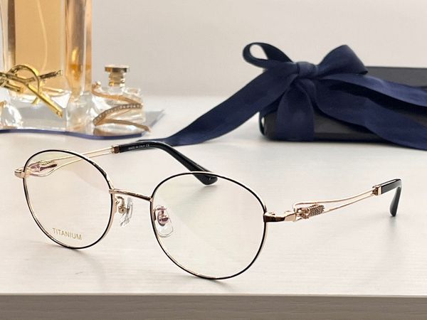 womens eyeglasses frame clear lens men sun gasses fashion style protects eyes uv400 with case 186, Silver
womens eyeglasses frame clear lens men sun gasses fashion style protects eyes uv400 with case 186, Silver