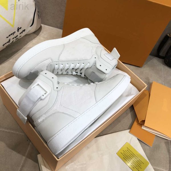 classic casual shoes designer luxury colorful low-high-leather sneakers women men sneaker lambskin calfskin rivoli sneaker boot retro, Black
classic casual shoes designer luxury colorful low-high-leather sneakers women men sneaker lambskin calfskin rivoli sneaker boot retro, Black