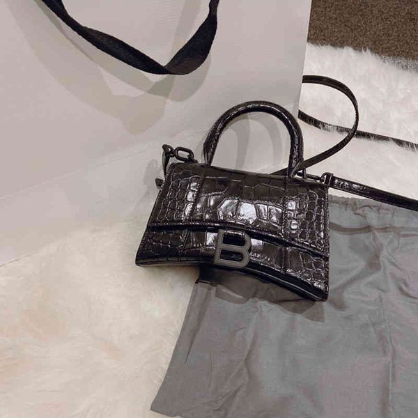 leather balencaigabag handbags women's designer bag 2022 b family crocodile hourglass mini high version one sh
leather balencaigabag handbags women's designer bag 2022 b family crocodile hourglass mini high version one sh
