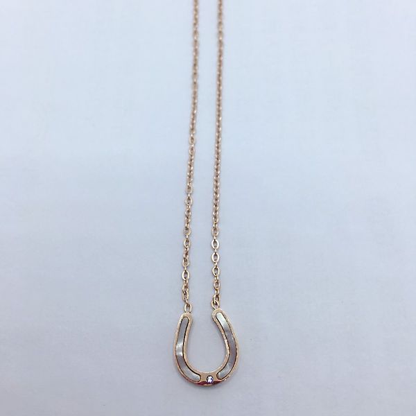 classic designer women's necklace luxury red round pendant girl valentine's day gift 316l stainless steel jewelry, Silver
classic designer women's necklace luxury red round pendant girl valentine's day gift 316l stainless steel jewelry, Silver