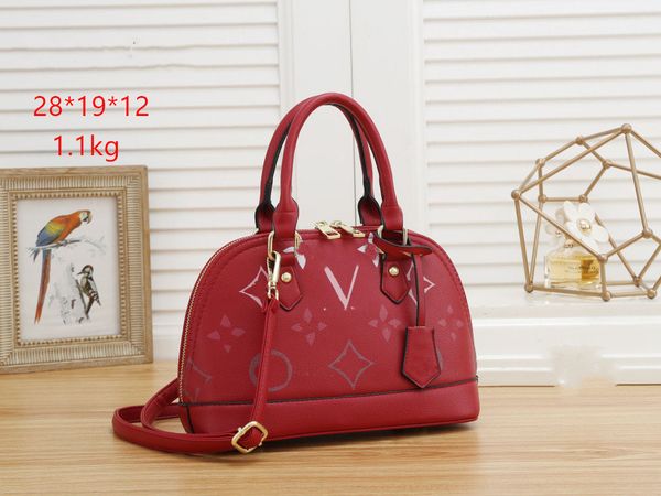 shell alma bb handbag fashion chain women shoulder bags messenger bag designer leather loop over the moon handbags purse ladies
shell alma bb handbag fashion chain women shoulder bags messenger bag designer leather loop over the moon handbags purse ladies