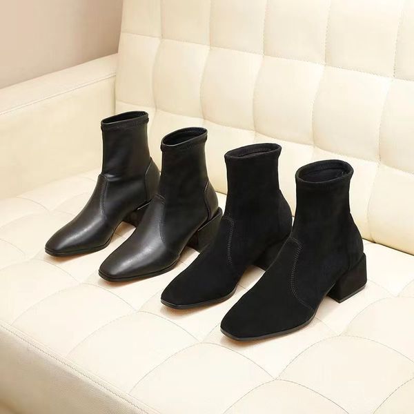 2022 designer luxury solid color elastic ankle boots women's autumn and winter cold protection plus cashmere warm shoes cashmere square, Black
2022 designer luxury solid color elastic ankle boots women's autumn and winter cold protection plus cashmere warm shoes cashmere square, Black