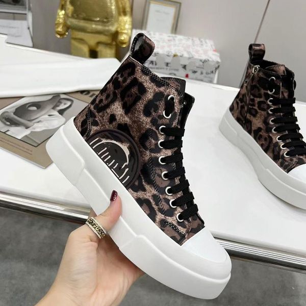 running shoes women shoes men sneakers walking shoes outdoor athletic super light 2022 the new jogging dwi opy, Black
running shoes women shoes men sneakers walking shoes outdoor athletic super light 2022 the new jogging dwi opy, Black