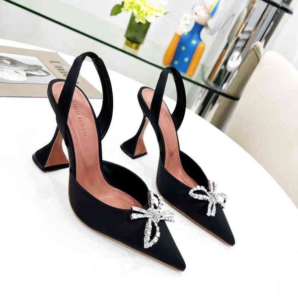 dress shoes amina muaddi rosie crystal-embellished bow-detailed stain pumps shoes spool heels sandals slingback for women luxury designers d, Black
dress shoes amina muaddi rosie crystal-embellished bow-detailed stain pumps shoes spool heels sandals slingback for women luxury designers d, Black