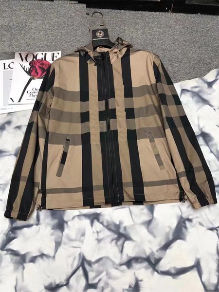 2022 fashion mens designer jacket coat caps winter autumn high squality baseball slim stylist men women windbreaker outerwear zipper hoodies, Black;brown
2022 fashion mens designer jacket coat caps winter autumn high squality baseball slim stylist men women windbreaker outerwear zipper hoodies, Black;brown