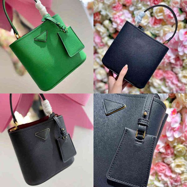 evening bag classic evening clutches designer leather handbag tote messenger bucket bags women party purses ladies handbags triangle fashion
evening bag classic evening clutches designer leather handbag tote messenger bucket bags women party purses ladies handbags triangle fashion