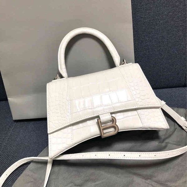 balencigas bags hourglass correct women luxurys handbag net red same b-button crocodile casual leather one shoulder slant cross luxurys
balencigas bags hourglass correct women luxurys handbag net red same b-button crocodile casual leather one shoulder slant cross luxurys