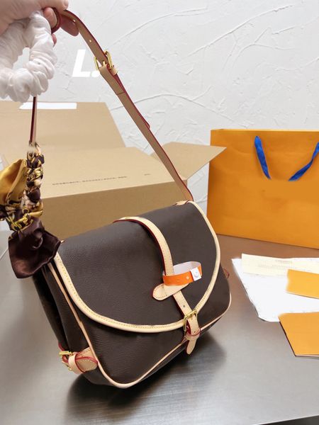 luxury designer bag shoulder handbags l quality high fashion women wallets clutch crossbody cowhide medieval old flower messenger bags ladie
luxury designer bag shoulder handbags l quality high fashion women wallets clutch crossbody cowhide medieval old flower messenger bags ladie