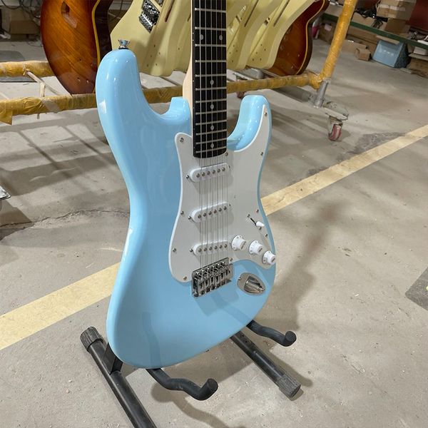 factory direct blue version stratcast electric guitar 21 frets rosewood fingerboard
factory direct blue version stratcast electric guitar 21 frets rosewood fingerboard