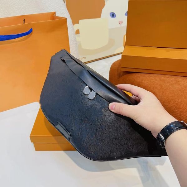 famous bumbag luxurys designers cross body waist bags temperament bumbags fanny pack bum embossing flowers soft leather old flower black whi
famous bumbag luxurys designers cross body waist bags temperament bumbags fanny pack bum embossing flowers soft leather old flower black whi
